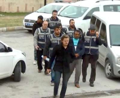 Baba ve iki oğlu uyuşturucudan tutuklandı