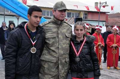 Elazığ'da mehteranlı resmi nevruz bayramı kutlaması
