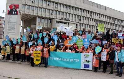 Zonguldak'ta çevreciler suyun önemine dikkat çekti