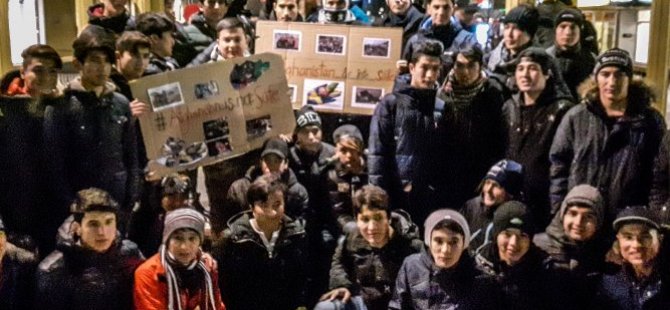 Sığınmacı çocuklar ‘toplu intihar’ çağrısı yaptı
