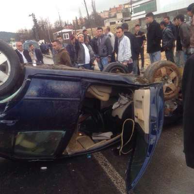 Gaziantep'te otomobil devrildi: 2 yaralı