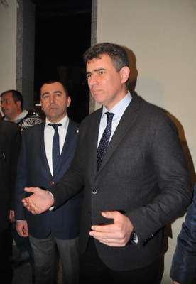 Metin Feyzioğlu: Bu mutabakatın içinde Türkiye’nin özerk bölgelere ayrılması var mıdır?