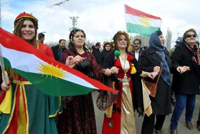 Van'da, Kürdistan Özgürlük Partisi nevruz kutladı