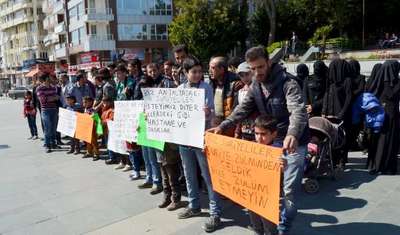 Antalya'daki Suriyelilerin 'sağlık hizmeti alamıyoruz' isyanı