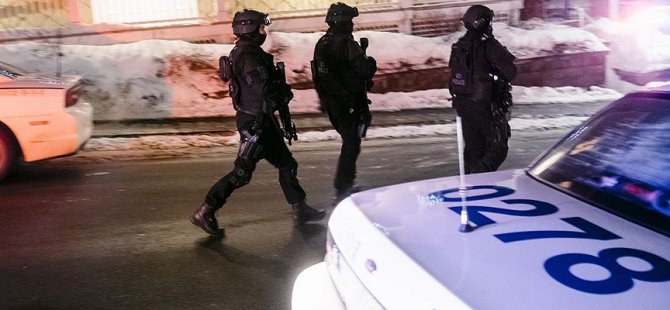 Kanada'da mescide taşlı saldırı