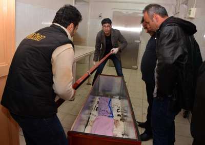 Cinnet getiren anne 2 çocuğunu öldürdü (2)