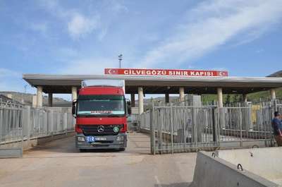 Cilvegözü Sınır Kapısı kontrollü olarak açıldı