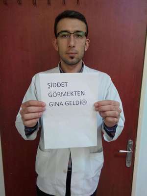 Genç hekimlerin 'gına geldi' kampanyası