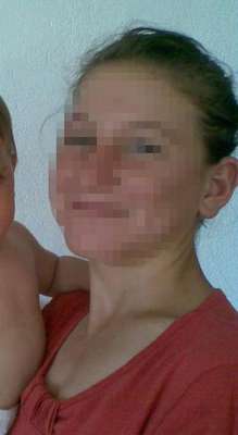 Liseli genç kız evde tabancayla yaralı bulundu