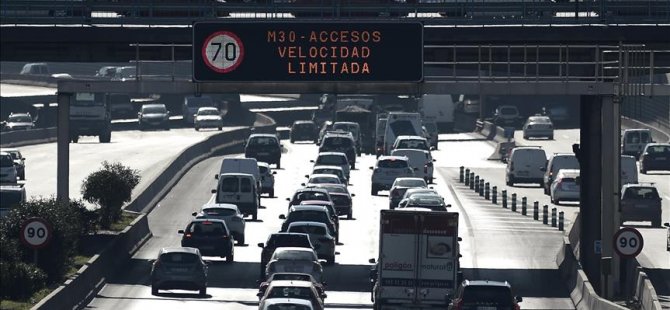 Eski araçlara trafiğe çıkma yasağı