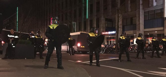 Rotterdam Başkonsolosluğu önünde protesto