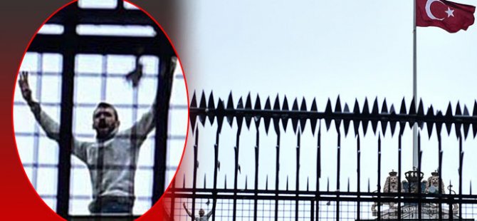 Hollanda bayrağı indirildi yerine Türk bayrağı çekildi