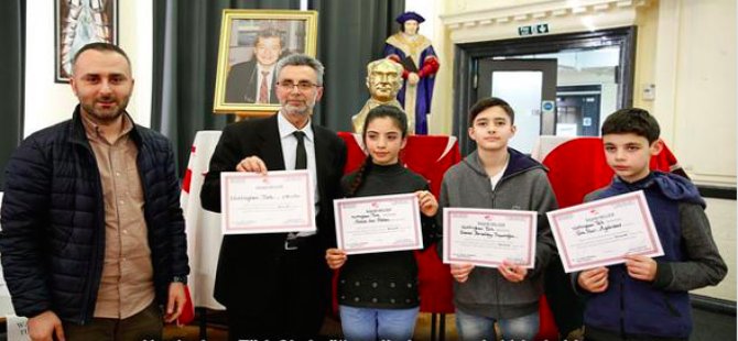 Türkçe eğitim veren okullar yarıştı