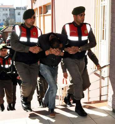 76 yaşındaki kadının parasını çalan maskeli hırsız yakalandı