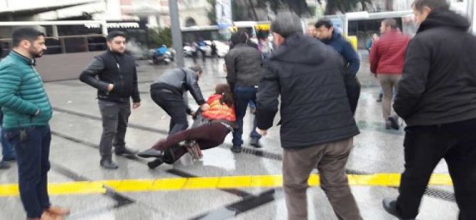 Hollandalı sanıp, Norveçli gazeteciyi dövdüler