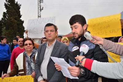 Mahkum yakınlarından cezaevi önünde eylem
