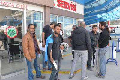 90 işçi yedikleri yemekten zehirlendiği şüphesiyle hastanelik oldu