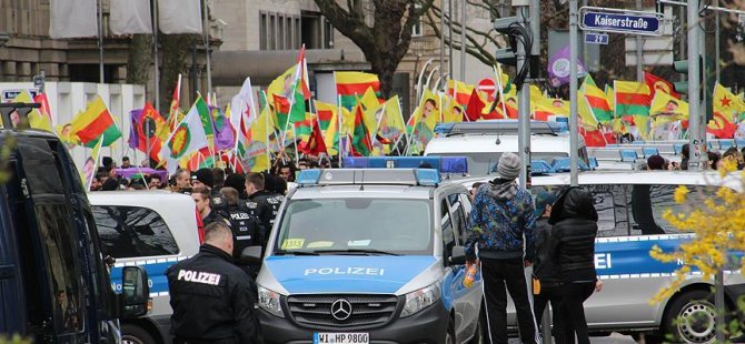 'Öcalan resmi taşıyanlara soruşturma açılacak'