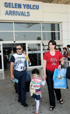 ANTALYA'YA 2014'TE 11.9 MİLYON TURİST GELDİ