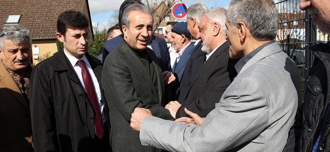 Mehdi Eker'den Almanya'da 'Evet' propagandası