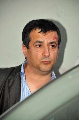 Kuyumcu kuryesini dövüp altınları çaldılar