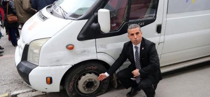 Hayır arabasının lastiklerini patlattılar