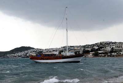 Bodrum'u fırtına vurdu