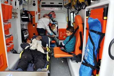 Besni'de 2 otomobil çarpıştı: 4 yaralı