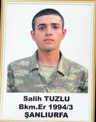 Terhisine 4 ay kala vefat eden asker toprağa verildi