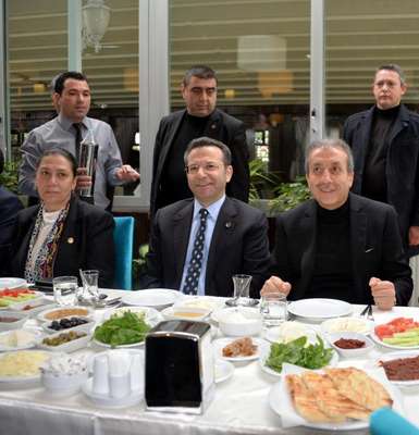 Bakan Eker: Anayasa değişirse, Kürt meselesi çözülür