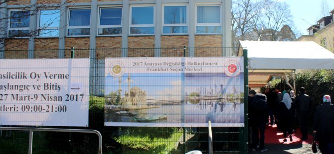 Yurt dışında 1 milyon 241 bin seçmen oy kullandı
