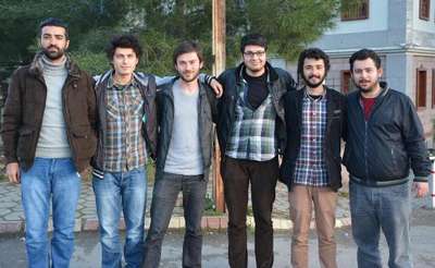 'Diktatör' pankartı ile yakalanan 6 öğrenci serbest