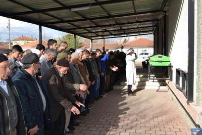 Kazada ölen üniversiteli gözyaşları arasında toprağa verildi