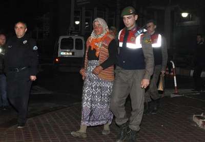 30 yaşındaki kadın 85 yaşındaki babaannesini baltayla öldürdü