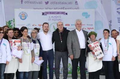 Alaçatı Ot Festivali renkli geçti