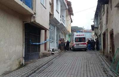 Gelin, gerdek gecesinin sabahında kendini astı