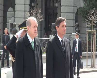 Cumhurbaşkanı Erdoğan Slovenya'da resmi törenle karşılandı