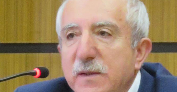 'Ne işi var Deniz Baykal'ın Mardin'de?'