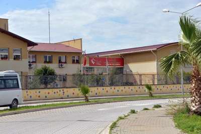 Sigara içen yurt kızlarına süpürge sapıyla dayak iddiası