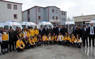 Van'da 11 yeni ambulans törenle hizmete başladı