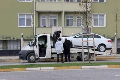 Kuyumcu kuryesinin aracında boru tipi patlayıcı bulundu