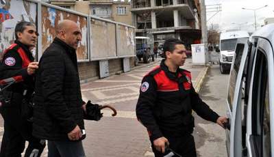 9 ayrı suçtan aranan sahte memur bu kez kaçamadı