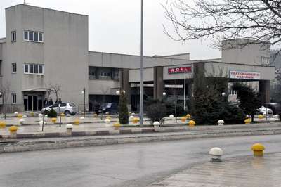 Profesör, menisküs ameliyatını yanlış dize yaptı