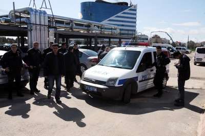 Adliye önünde kavgaya 6 gözaltı