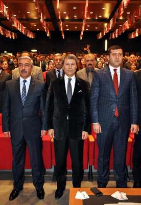 Halaçoğlu: İktidarın ampulü patladı, Türkiye karanlıkta kaldı