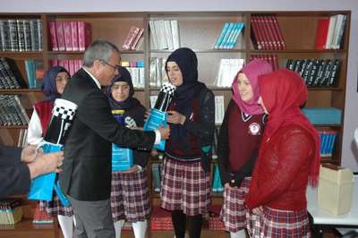 Vali, minibüsçüye sigarayı bıraktırdı