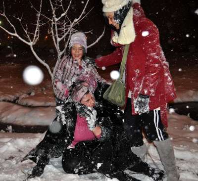 KAYSERİ'DE KAR YAĞIŞI  ULAŞIMI ETKİLEDİ
