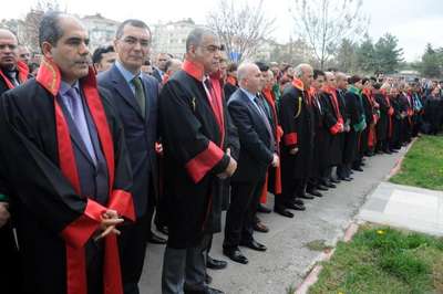 Gaziantep Adliyesi'nde savcı Kiraz için tören