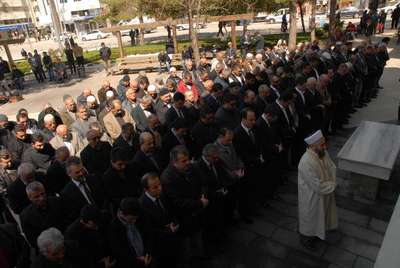 Savcı Kiraz için Denizli'de gıyabi cenaze namazı