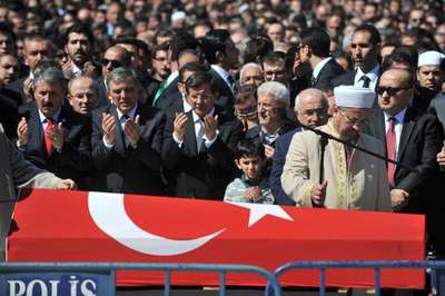 Şehit Savcı Kiraz için Eyüp Sultan Camisi'nde cenaze töreni